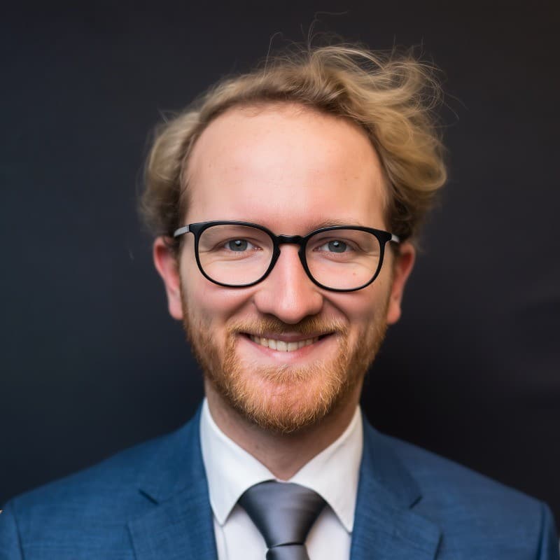 Porträt von Lars Schellhas van Kisfeld